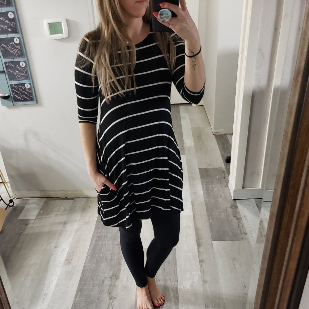 🥳 Black white Agnes & Dora tunic dress w/pockets